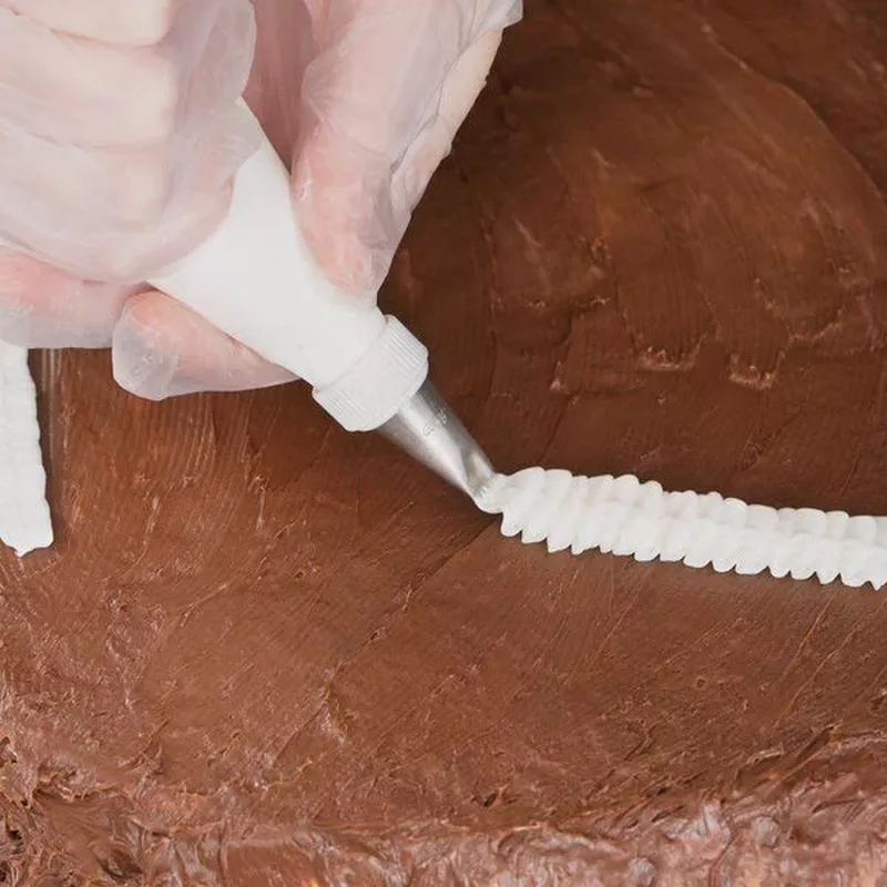 #64 Curved Petal Piping Tip