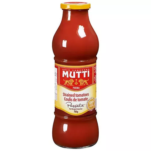 Passata Strained Tomatoes, 700ml
